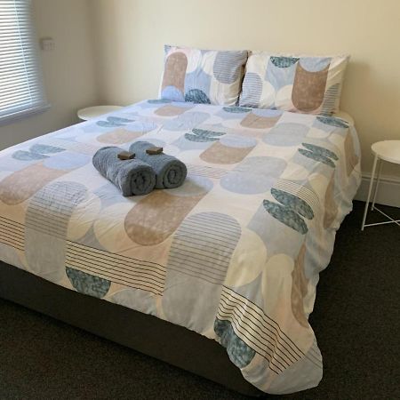 Donnybrook Hotel Wa 外观 照片