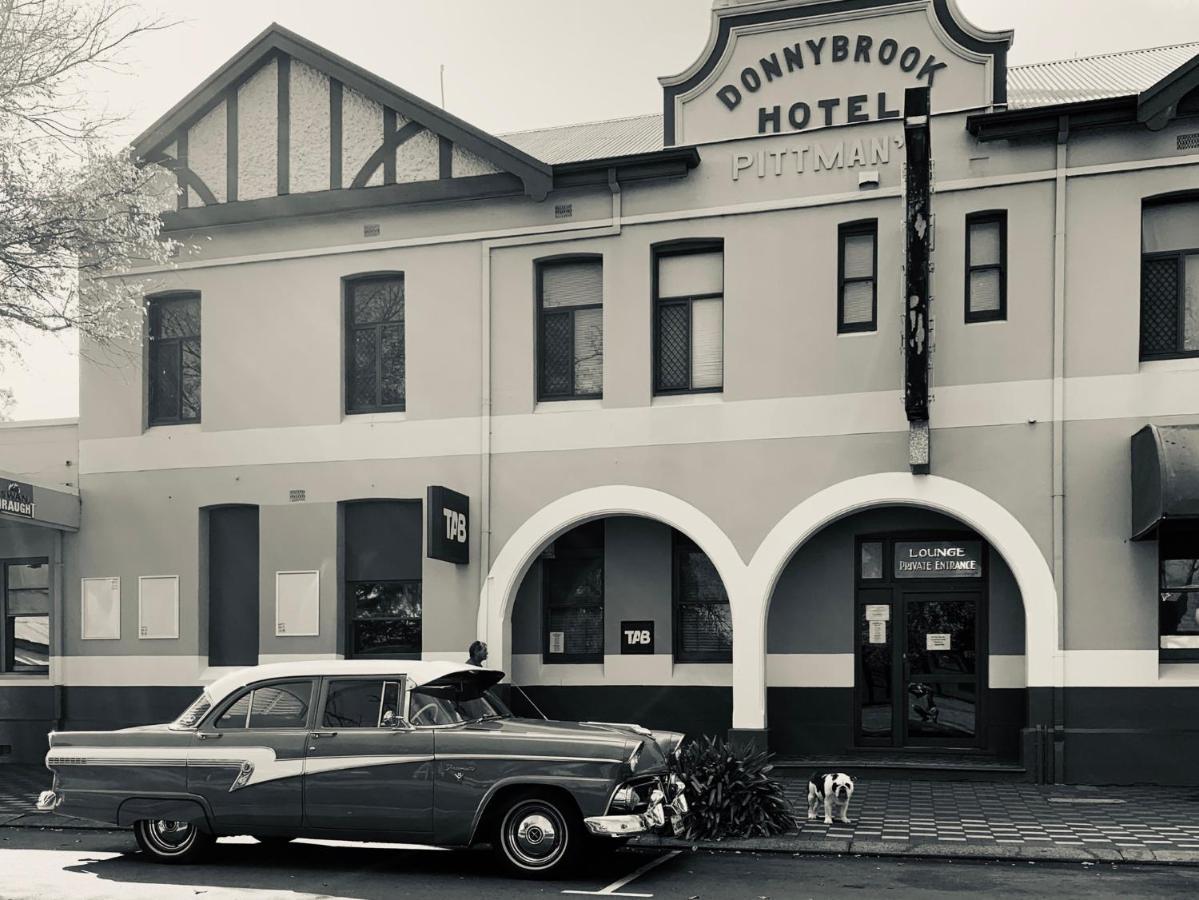 Donnybrook Hotel Wa 外观 照片